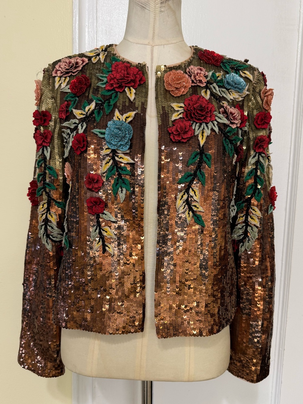 Alice and Olivia
Kidman Embellished Cropped Jacket